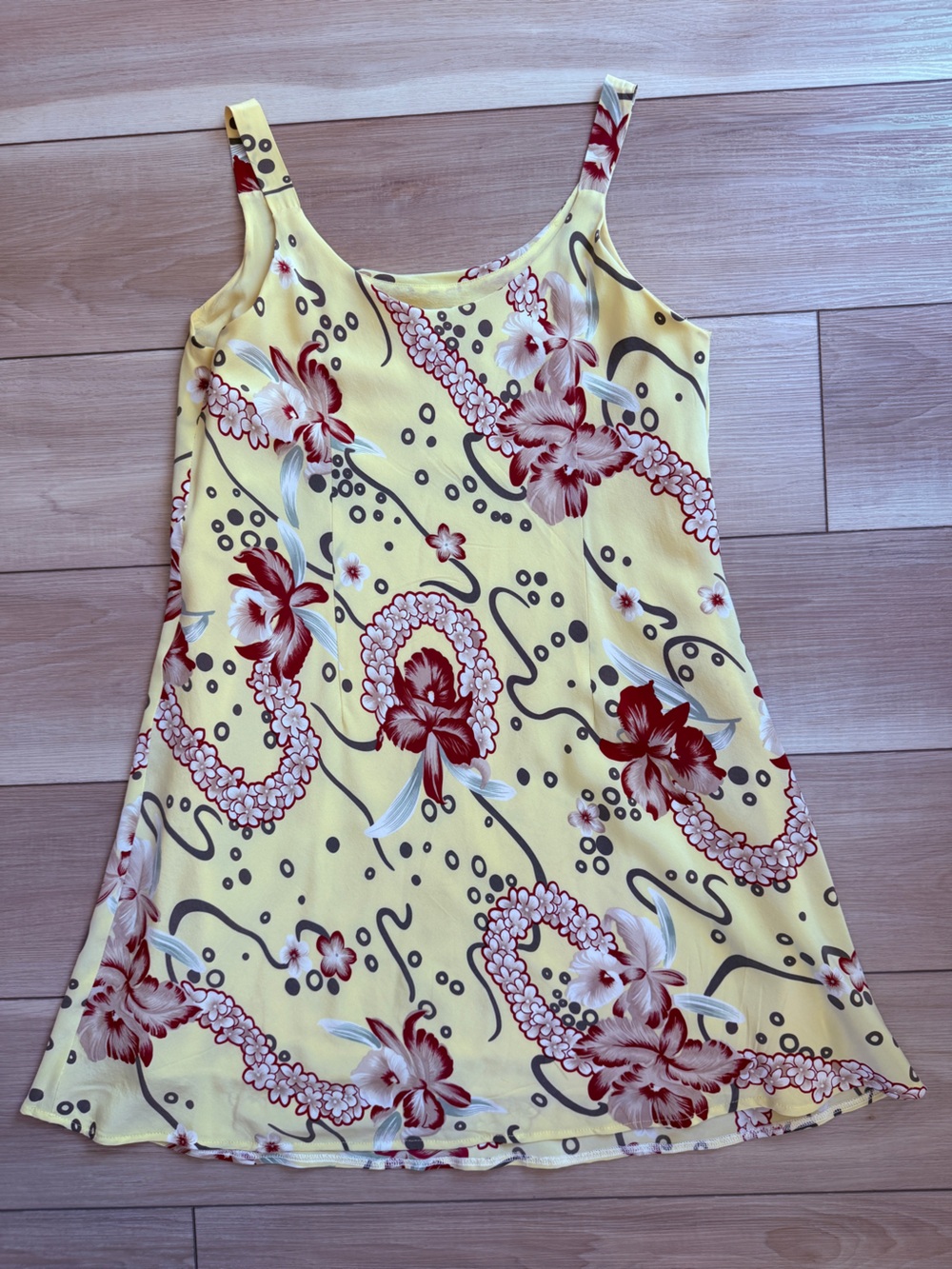 Hilo Hattie Hawaiian 100% Silk Vintage Mini Dress Yellow Floral Small